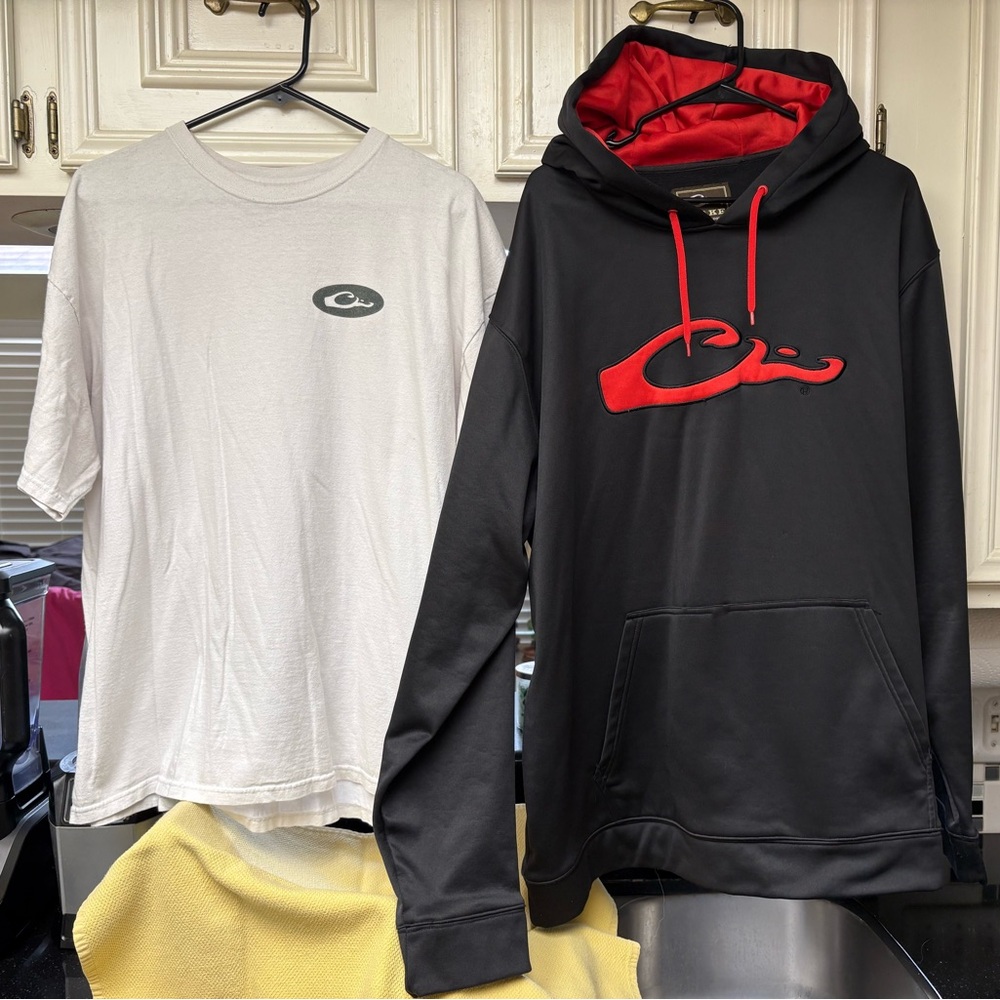 Drake Bundle. Size 2 XL. Men’s black hoodie, lined. Men’s white T-shirt.